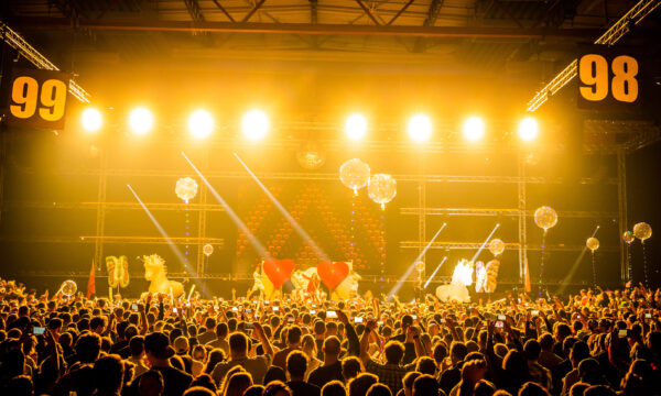 Die 90er Party von Sunshine Live am 30.11.2019 in Mannheim. 
(Photo by Thomas Niedermueller / www.niedermueller.de)