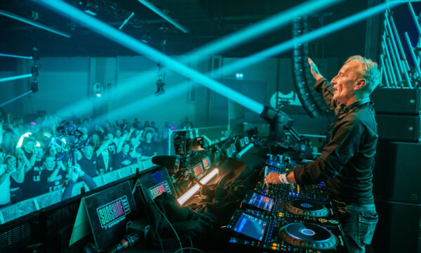 Sunshine Live 90er Party

Foto: Thomas Niedermüller /  www.niedermueller.de